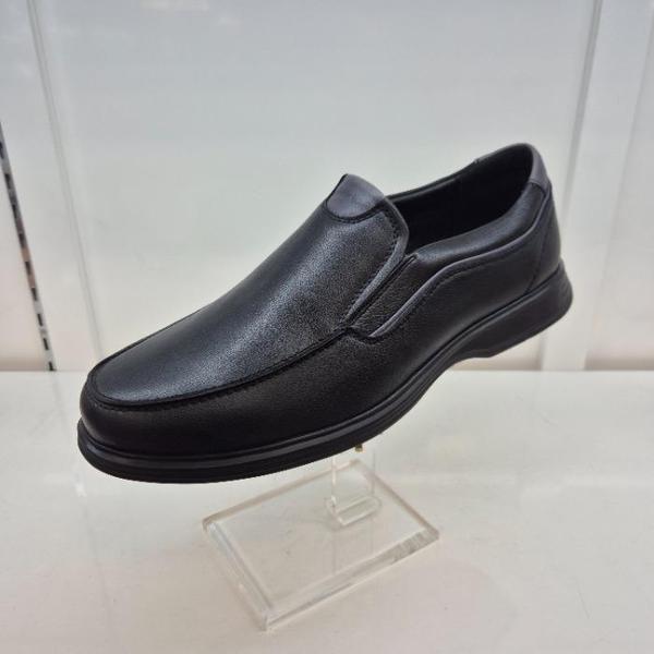 HC11 牛革メンズシューズ P8G5U4A1319 (41341584)