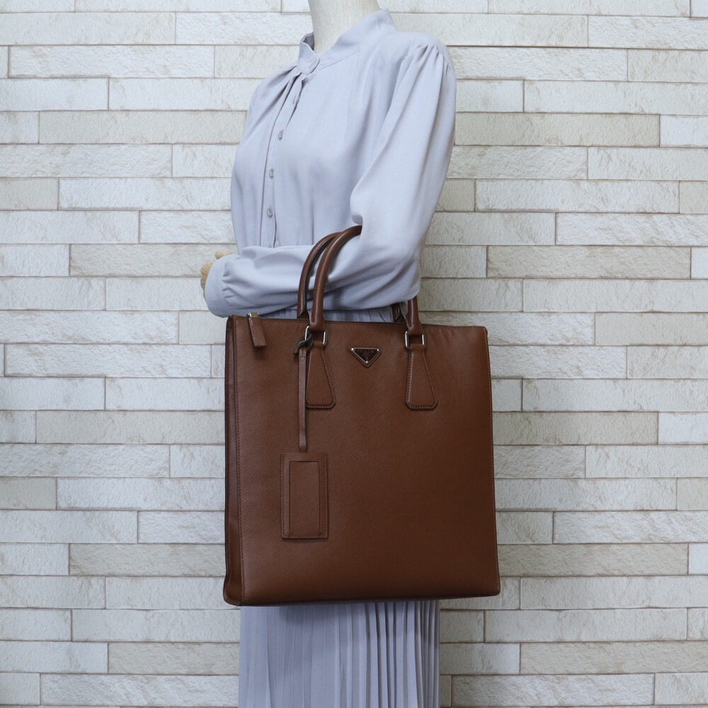 プラダ ビジネスバッグ トートバッグ レザー 2VG079 ブラウン PRADA 中古 美品