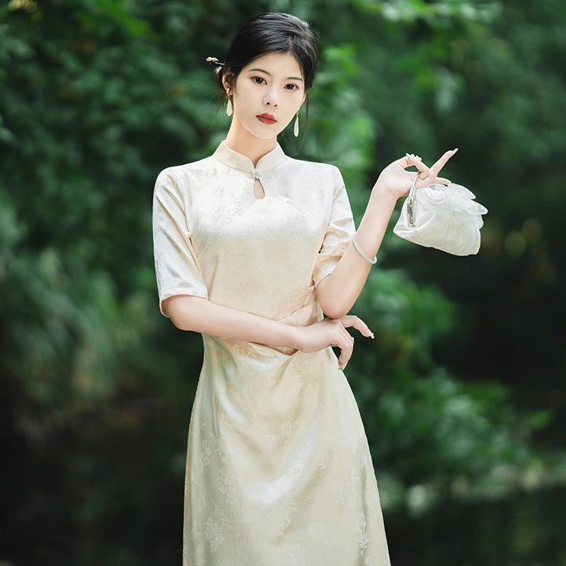 シャンパン色 演奏会 パーティー チャイナドレス 成人式 チャイナワンピース シルク スリット レトロドレス 新中式 【酔清風.上品】 フォーマル
