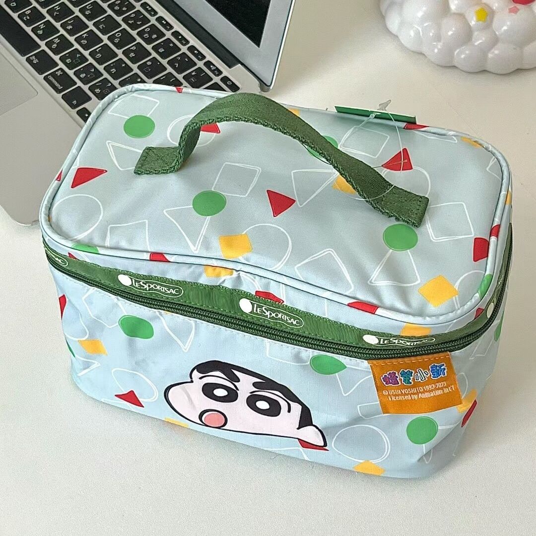 可愛い クレヨンしんちゃん 便利 化粧ポーチ メイクポーチ ハローキティ 可愛い ポーチ レディース 大容量 ペンケース 収納ポーチ 小さめ 小物入れ
