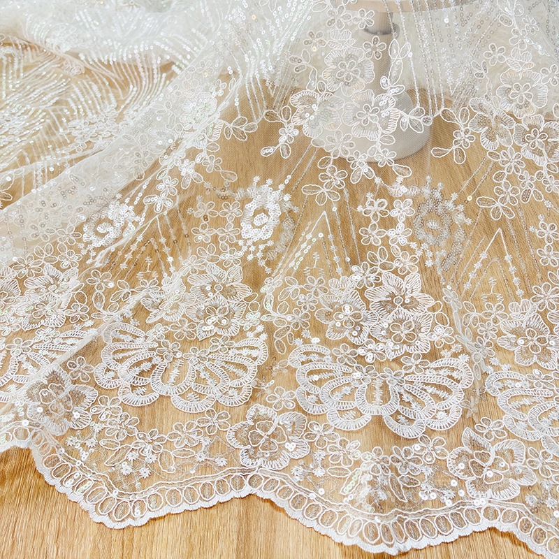 BH696 125cm*5yards（1yards=91.4cm）布 チュールにスパンコール刺繍生地 FOR　ダンス服 ウェディングドレス パーティードレス　子供服　ワンピースなど