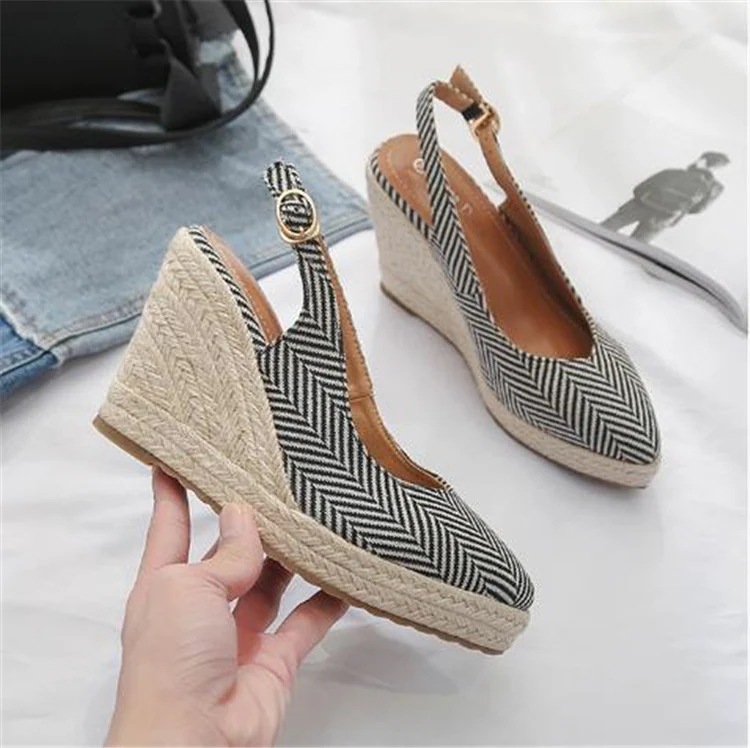 春コーデにぴったり韓国ファッション エレガント 大人気 春夏 新スタイル サンダル ピンヒール シューズ 女性 気質 百掛け 厚底 ウェッジソール