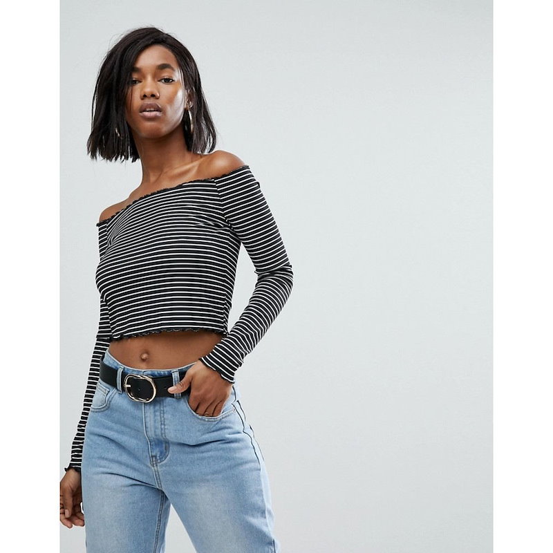 プリティリトルシング レディース トップス【PrettyLittleThing Frill Edge Stripe Bardot Top】Black & white プリティリトルシング レディース トップス【PrettyLittleThing Frill Edge Stripe Bardot Top】Black & white