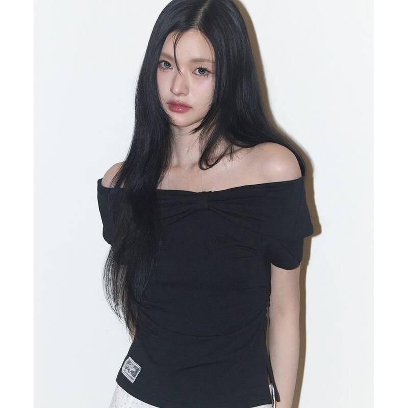 ILLIGO ボウ オフショルダーTシャツ ブラック 26SPTOP13BK 412964