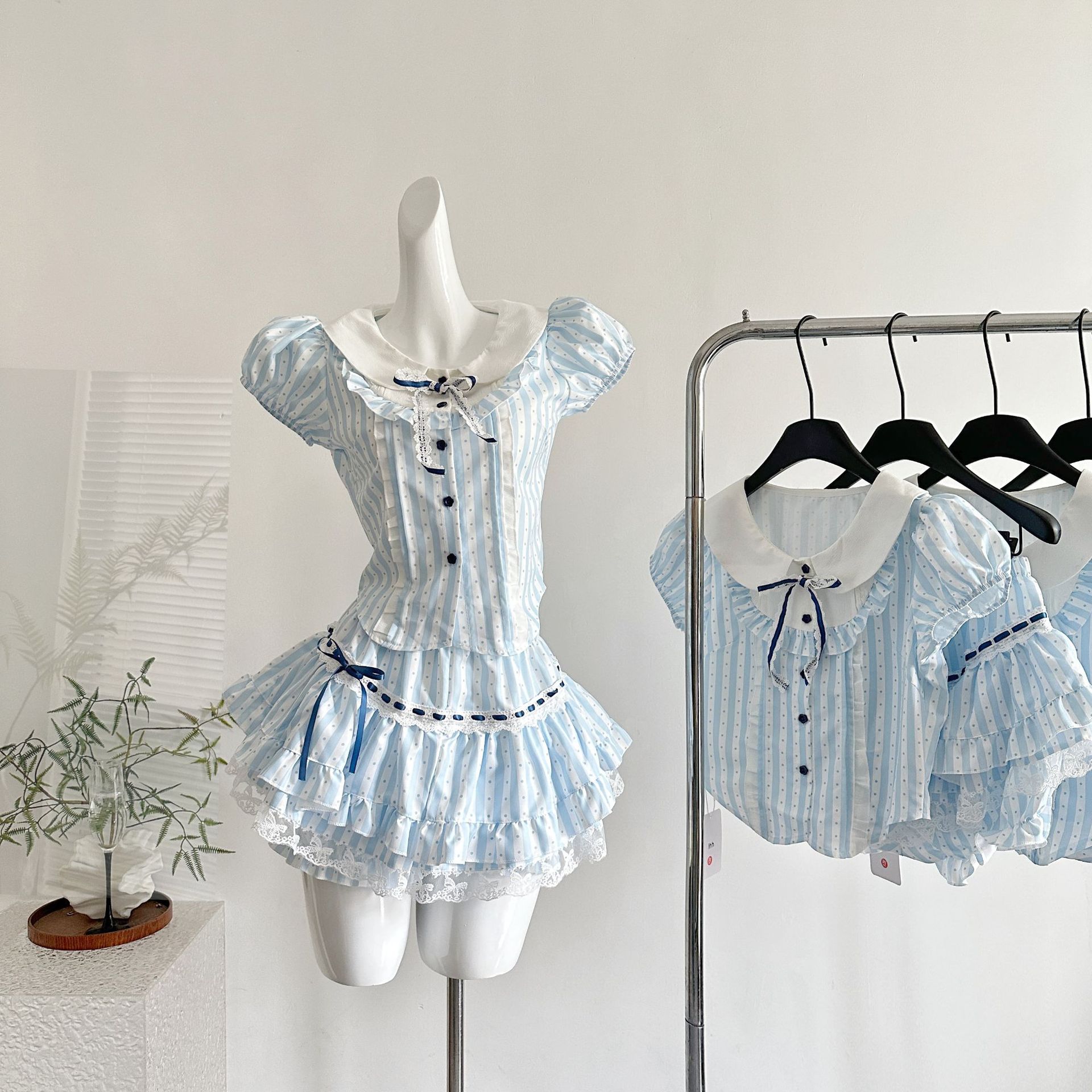 【急速出荷】少女ココナッツアカデミー系モーニング図書館ストライプトップスリボン+ストライプケーキスカート