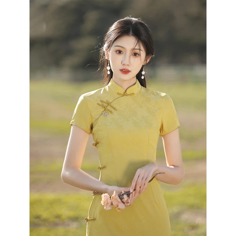 ワンピースドレスドレス気質と女性ハイエンド夏2025年の大学入学試験シンレトロイエローラングスタイル