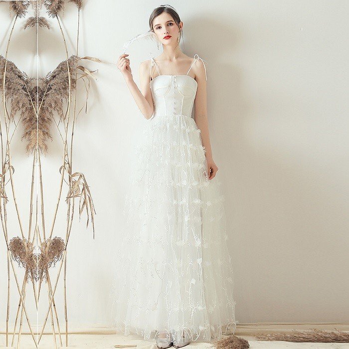 パーティードレス ロングドレス ウェティグドレス 結婚式 Aラインドレス 安い 大きいサイズ 二次会 海外挙式 花嫁 ドレス 花嫁 白 エンパイア 前撮り