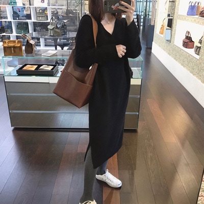 ワンピース ミモレ ミモレ丈 ロング ロング丈 袖あり 長袖 Vネック スリット サイドスリット ニット かわいい 大人可愛い シンプル おしゃれ お洒落 こなれ感 ラフ モード系 無地 秋 冬