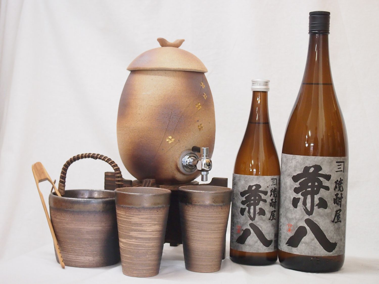 信楽焼明山窯　焼酎サーバー　火色金小紋　2200ｃｃ(滋賀県)+萬古焼備前金彩焼酎ペアカップ 氷