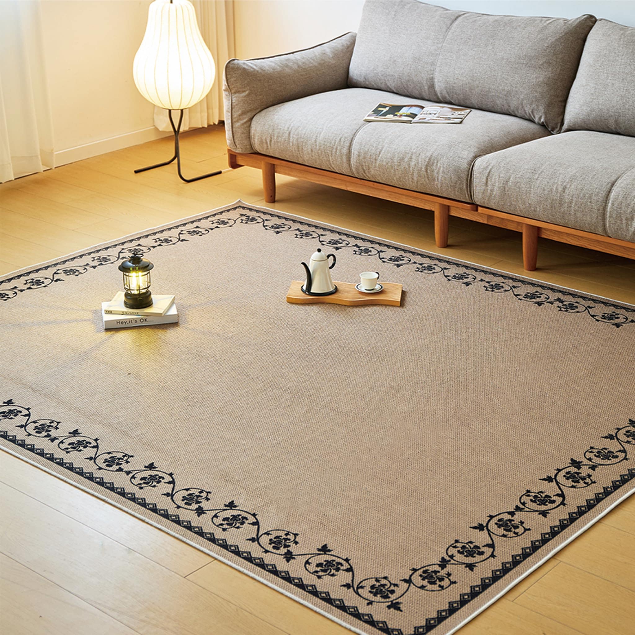 ラグ 200×240cm 約3畳カーペット 唐草模様 畳対応 リネン風 ラグマット 滑り止め 洗える 抗菌 防臭 四季対応 夏用 冬用 おしゃれ 和風 伝統文様 防音 収納便利 掃除簡単 フローリング