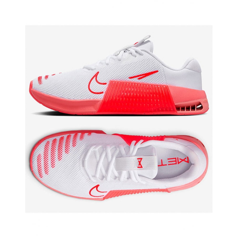 国内店ナイキスニーカートレーニングシューズレディースメトコン 9 DZ2537-107 PNA2507 21,616円