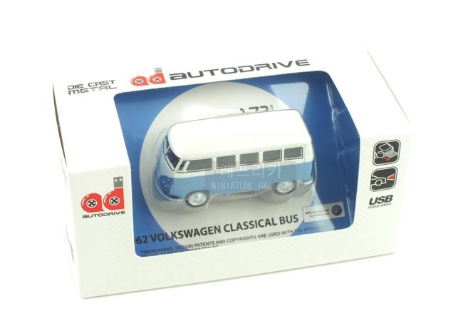 [海外直送] フォルクスワーゲン USB 8GB WE045059BL USB メモリーの模型自動車