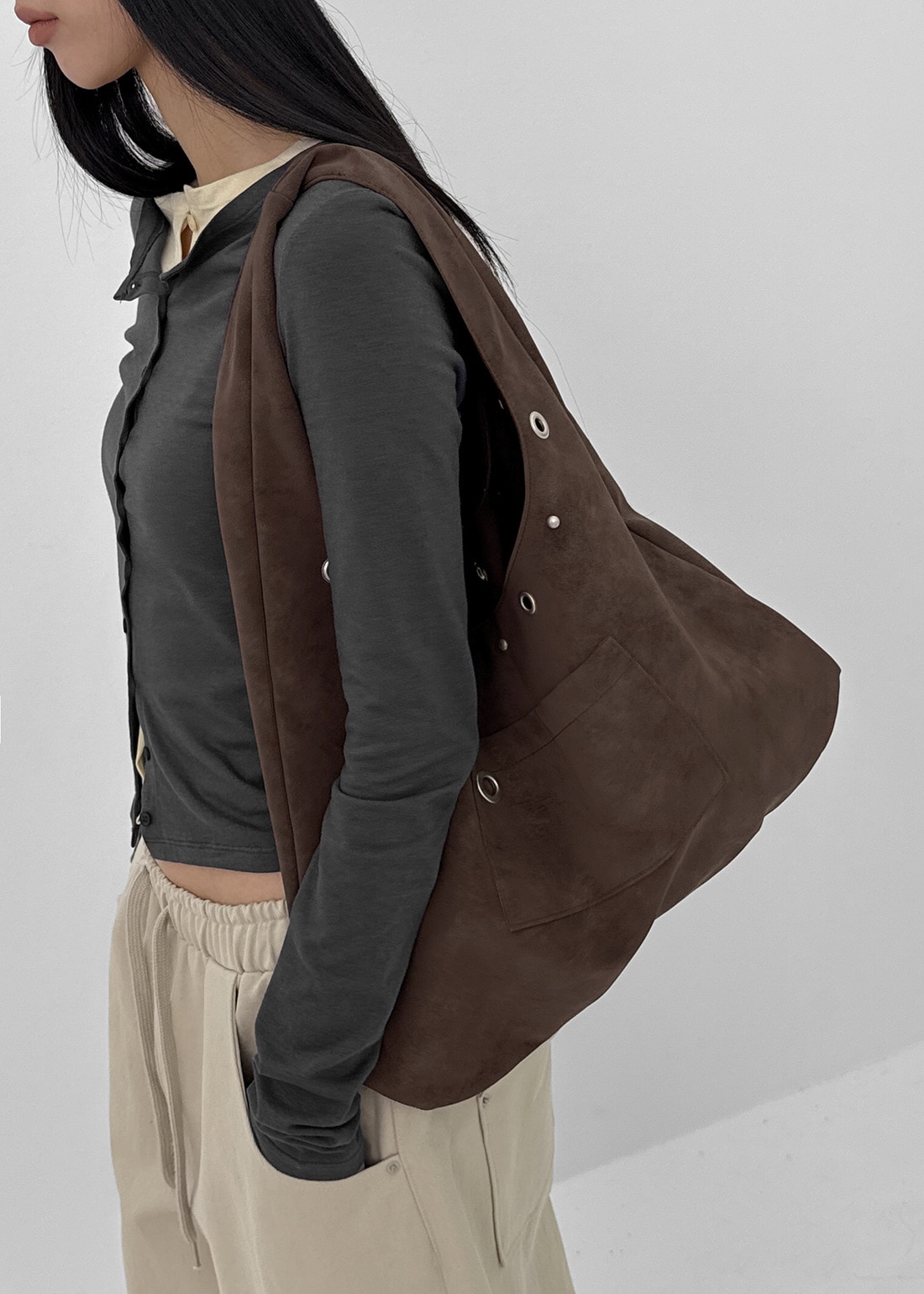 テリーテ アイレット レザー ショルダーバッグ 6,800円