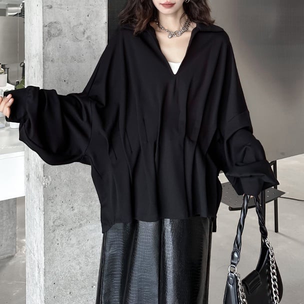 ブラック V ネック プリーツ バット スリーブ デザイン トップ プレゼント 個性的なデザイン ステージ衣装 演出衣装 イベント こせい 個性 特徴あり 新作 TV 主演 ステージ衣装 舞台 おしゃ