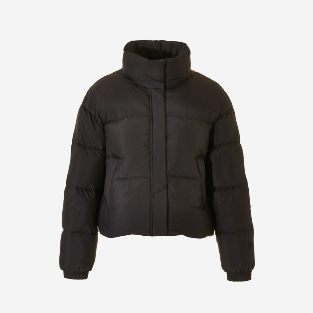 フィラウーマンエッセンシャルコンフォートフィットショートダウン FS2DJF4151F-BLK