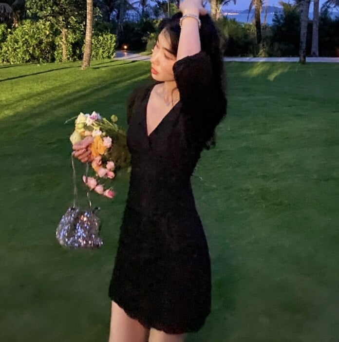 ワンピースドレス レディース ショート ５分袖 Vネック スリム タイト かわいい 大人可愛い きれいめ シンプル エレガント 大人 上品 おしゃれ 無地 春 夏 お出かけ デート ブラック