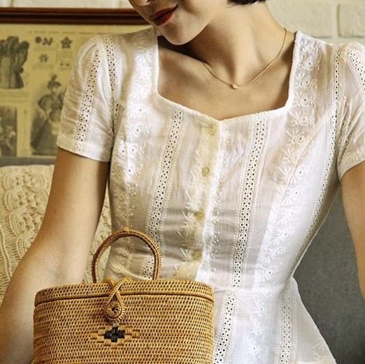レース刺繍ブラウス ブラウス シャツ OL オフィス セレブ トップス 通勤 かわいい 大人 レディース 半袖 無地 刺繍 レース 春 夏 秋 冬