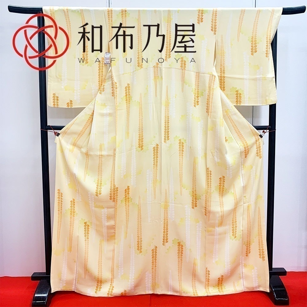 中古 小紋 イエロー色 総柄 正絹 シルク 身丈約168cm 呉服 着物 古典 和装 和服 おしゃれ着 普段使い kimono japan