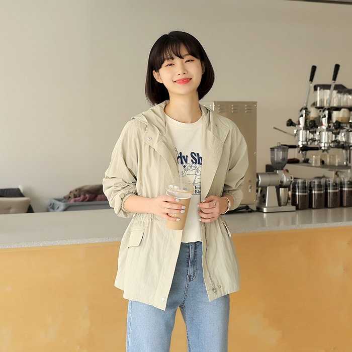 [bbaebbae] ドローストリング付きでシルエット調節可 フード付き マウンテンパーカー #フェミニンスタイル (送料無料)おしゃれなシルエットのファッションコーデー提案ハイクォリティー/韓国フ