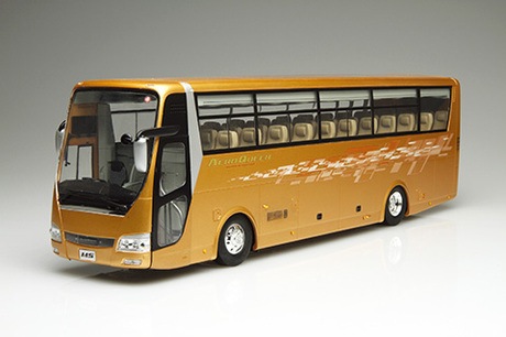 フジミ 1/32 三菱ふそう エアロクィーン スーパーハイデッカー(バスガイド＆バス運転手フィギュア付き)【BUS4EX-1】 プラモデル フジミ BUS4EX-1 ミツビシフソウ エアロクィーン ス