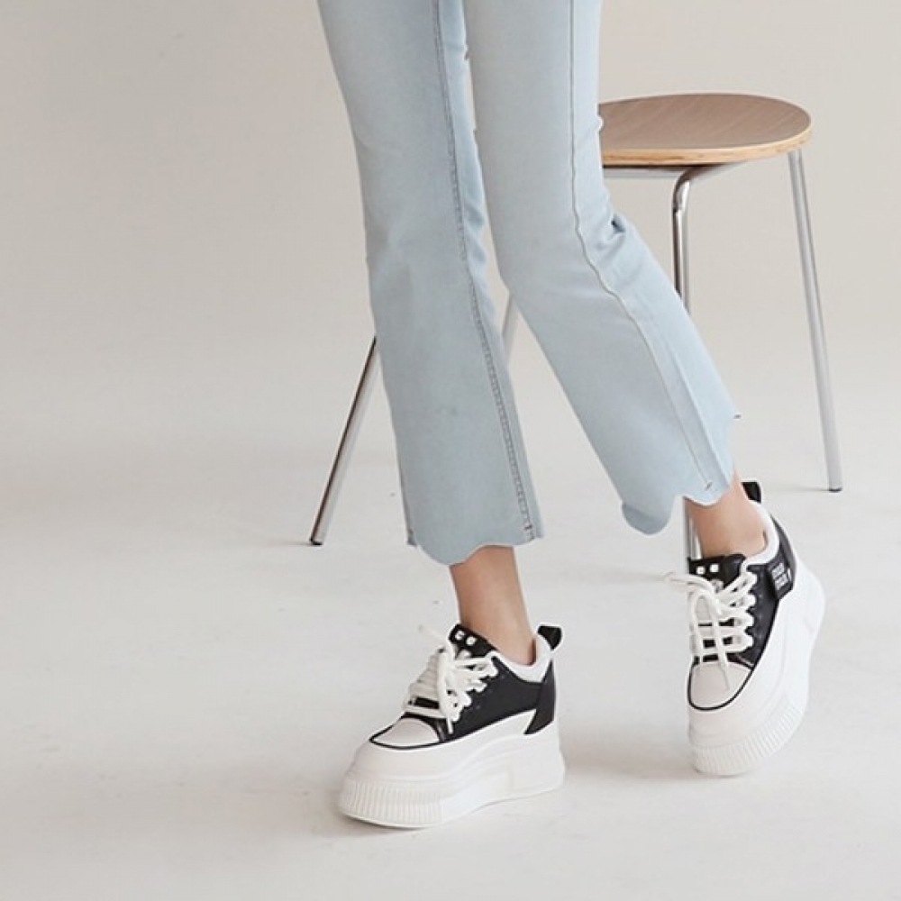 (Ninas Paris) こんな感じのチャンキーヒールスニーカー