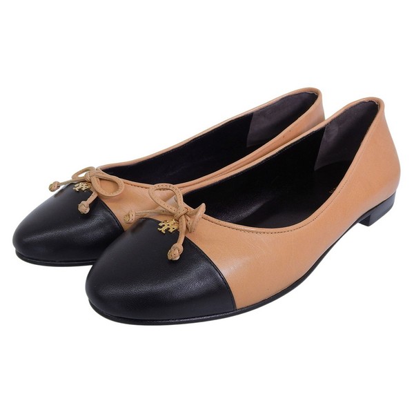 トリーバーチ 靴 レディース パンプス アウトレット 23cm レザー ブラウン×ブラック CAP-TOE BALLET 154513-20023 TORY BURCH