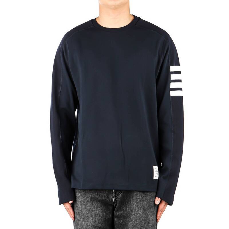 メンズ 斜めストライプの袖章付き長袖Tシャツ (MJS245A 07323 415) 25SS