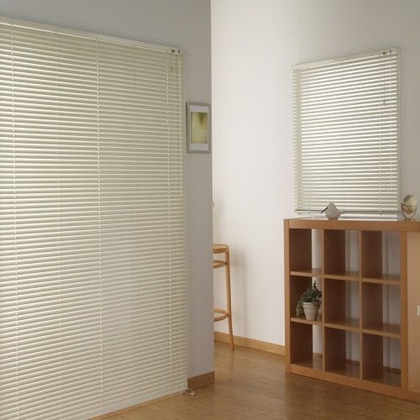 アルミブラインド カリーノ25 175138cm アイボリー メーカー直送