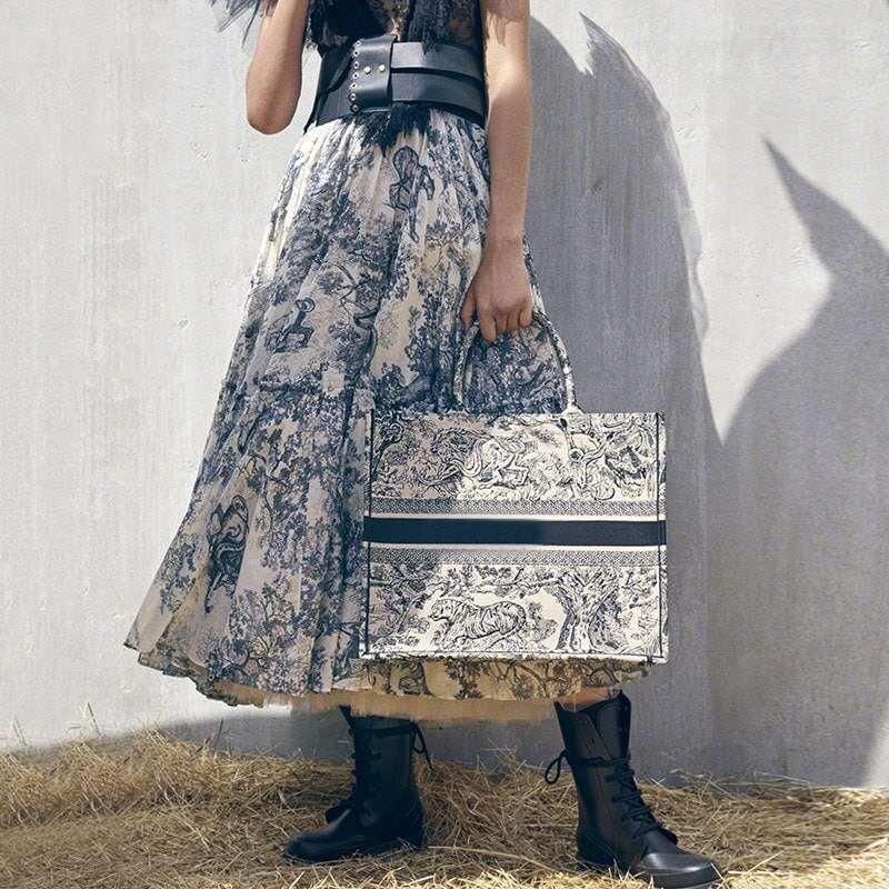 2色 スカート 春 夏 秋 冬 きれいめ フレアスカート ロング丈 マキシ丈 アニマル柄 ボタニカル フリル 切り替えデザイン ブラック ブルー かわいい 大人可愛い きれいめ 大人 上品 おしゃれ