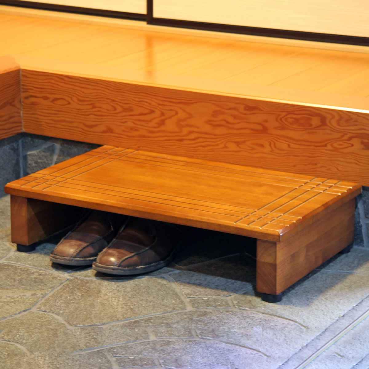 玄関台 踏み台 幅60cm 木製 玄関ステップ 玄関踏み台 ステップ 高さ13.5cm 完成品 玄関 足台 天然木 滑り止め加工 ナチュラル 介護用品 敬老の日 プレゼント 玄関用ステップ