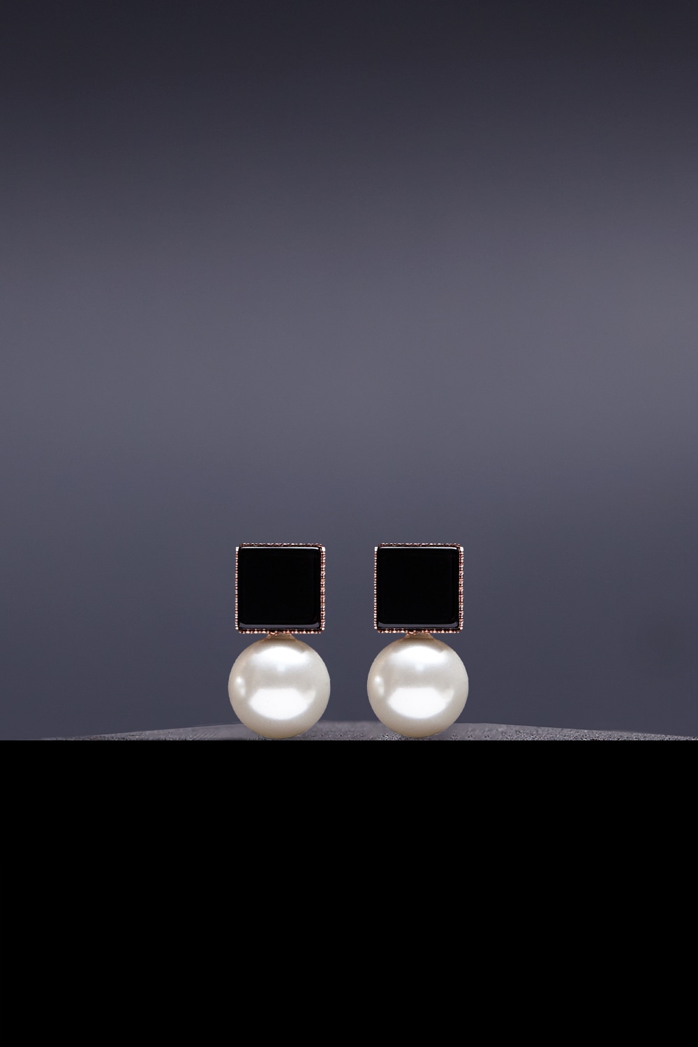Dual Onyx 10mm White Pearl Earrings [Option-ｱﾍﾂ Earclip]