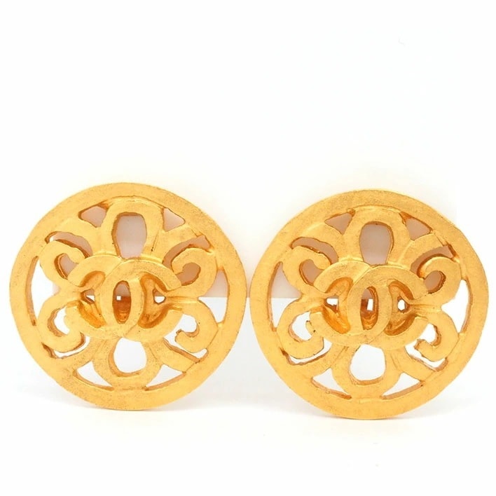 シャネル ココマーク 透かし模様 マットゴールドカラー クリップ式 【イヤリング】