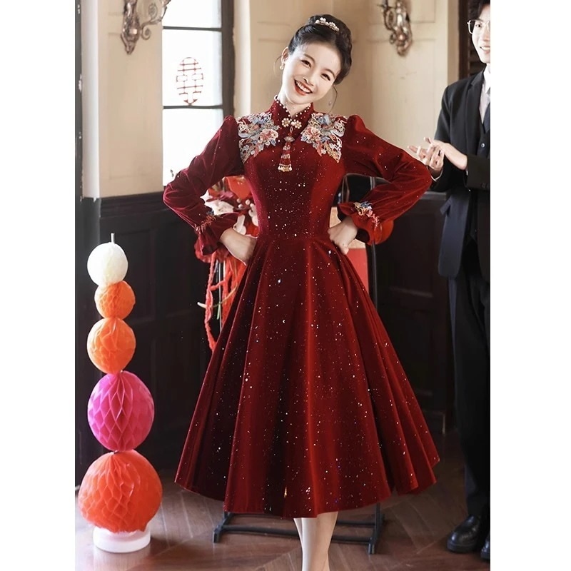 【2枚購入で 3oo円OFF】新しいのチョンサム服2025花嫁ハイエンドスモールウィンターワインレッドエンゲージメントドレス