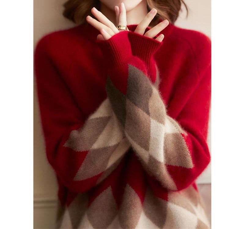 怠惰なデザインのヨーロッパのクリスマス赤スーパー素敵な菱形アライグマのベルベットのセーター女性のための秋と冬の