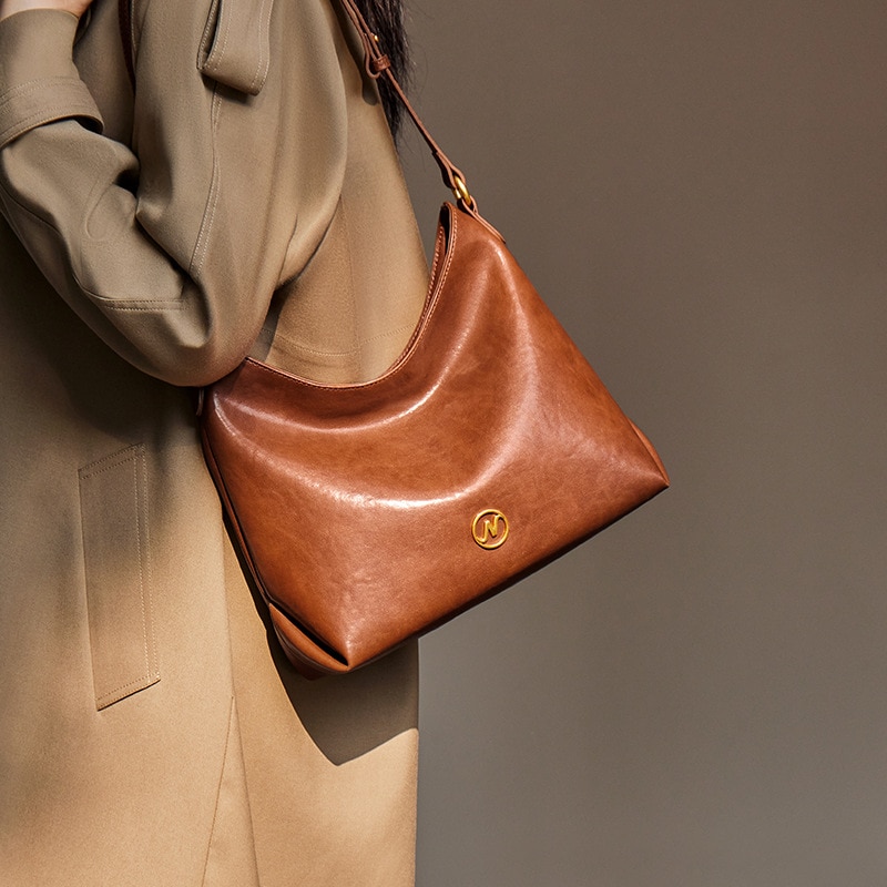 秋冬新作 店長おすすめ ショルダーバッグ メッセンジャーバッグ トートバッグ 本革 レディース ヴィンテージ コーディネート シンプル 通勤 大容量 ブラウン