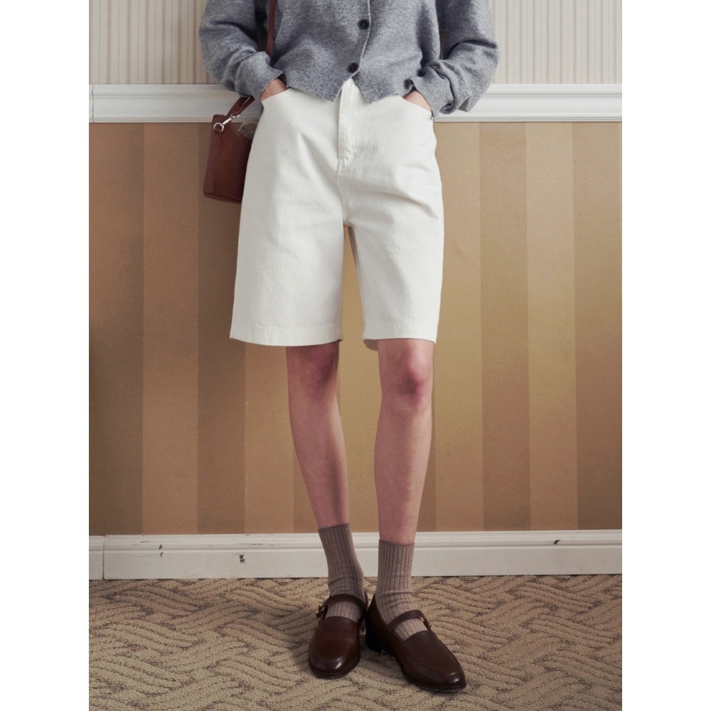 LOEIL フラットハーフホワイトデニムパンツ