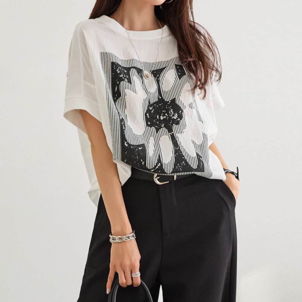 [マーク21] (5588) ルーズフィットフラワーTシャツNK52-TS-62