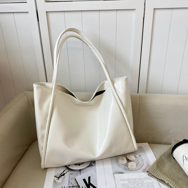 【1点購入 で10点 プレゼント】秋と冬に秋女性向けの新しい大容量のシングルショルダーアンダーアームバッグ