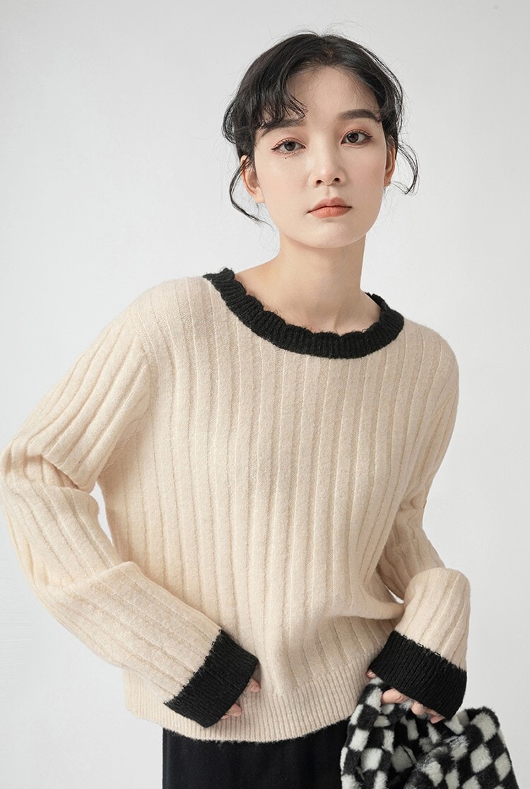 トップス ニットソー セーター 白トップス ショート丈 長袖 萌袖 ラウンドネック スカラップ 襟なし ワイド リブ リブニット ニット かわいい 大人可愛い シンプル カジュアル おしゃれ お洒落