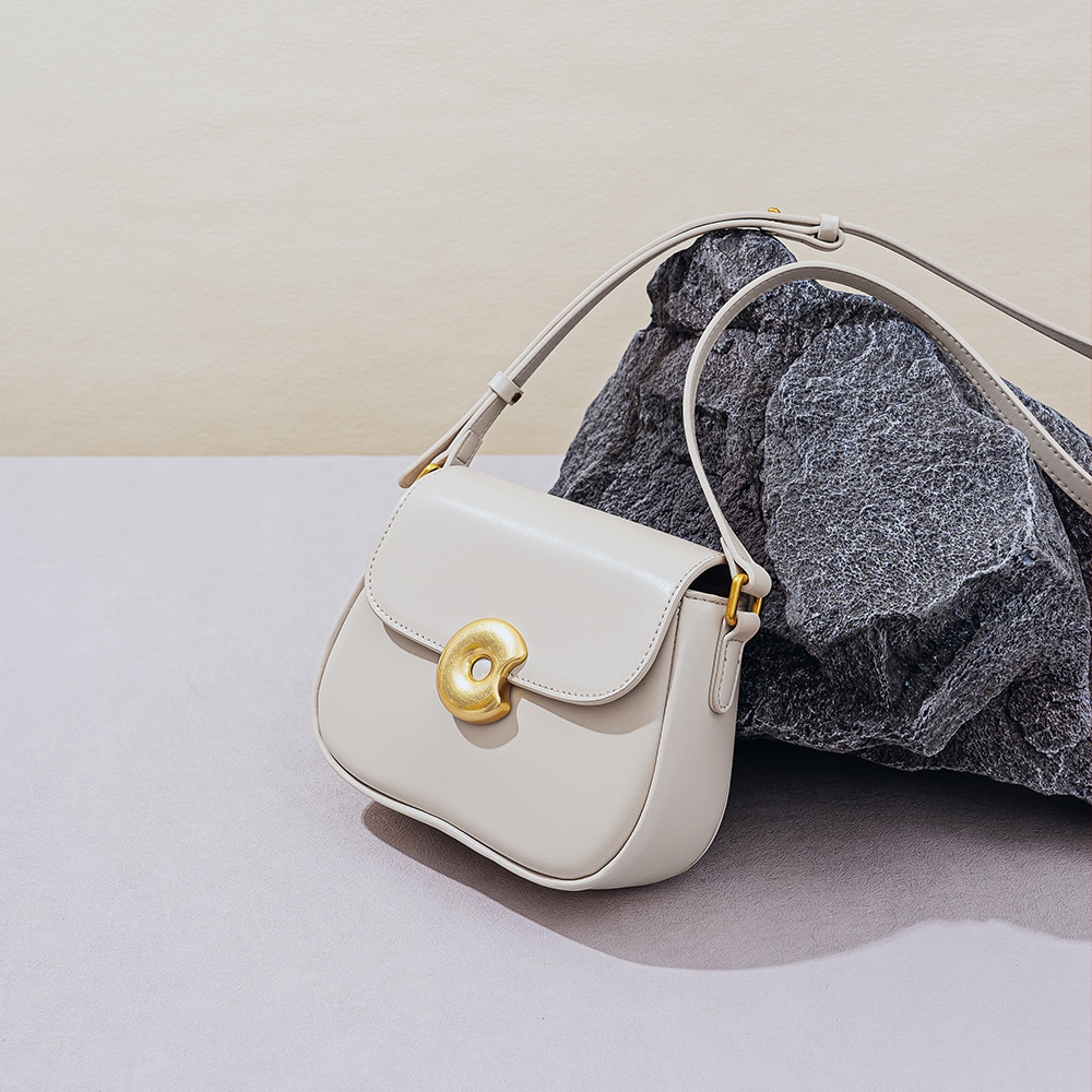 【本革 キーホルダーを贈る】 レディーストートバッグ トートバッグ撥水 レディースバッグ 通学通勤バッグ ショルダーバッグ 2WAYバッグ