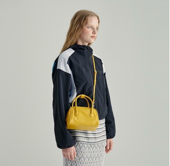 【MARGESHERWOOD】 SOFT TOTE MINI : YELLOW GLOSSY PLAIN