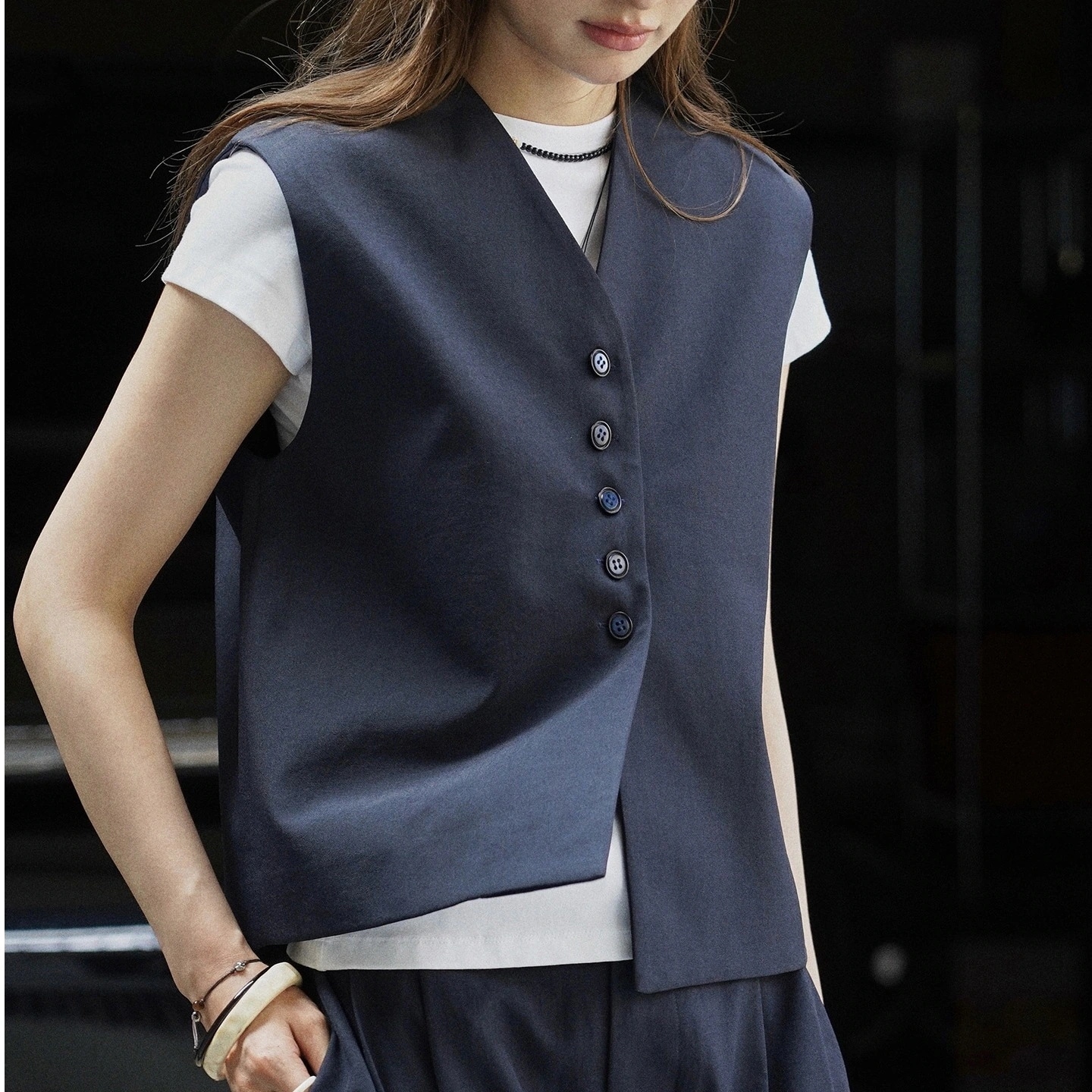 ベスト 韓国OL 通勤秋服 ベスト レディース ノースリーブ 無地 シンプル トップス ア ウター 大人 Vネックショートベスト