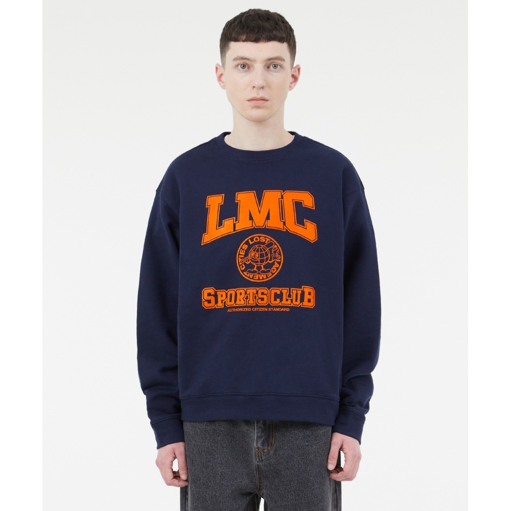 LMC EARTH MAN カレッジ スウェットシャツ ネイビー
