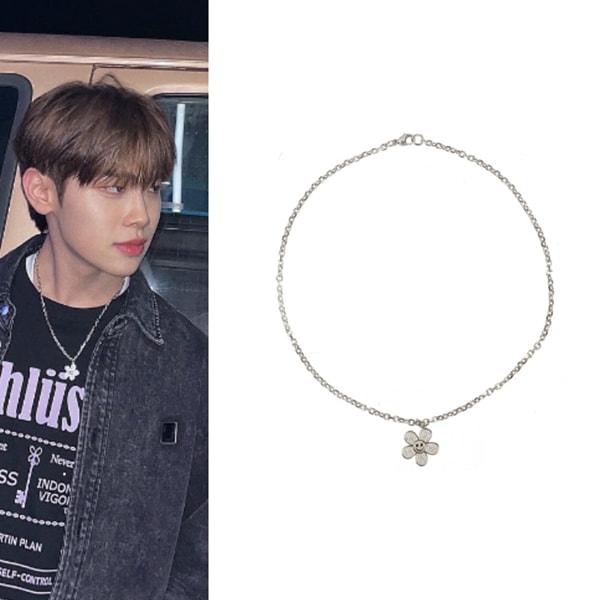 [ZB1キムテレ着用] DIAMOND SMILEY DAISY NECKLACE 7,084円