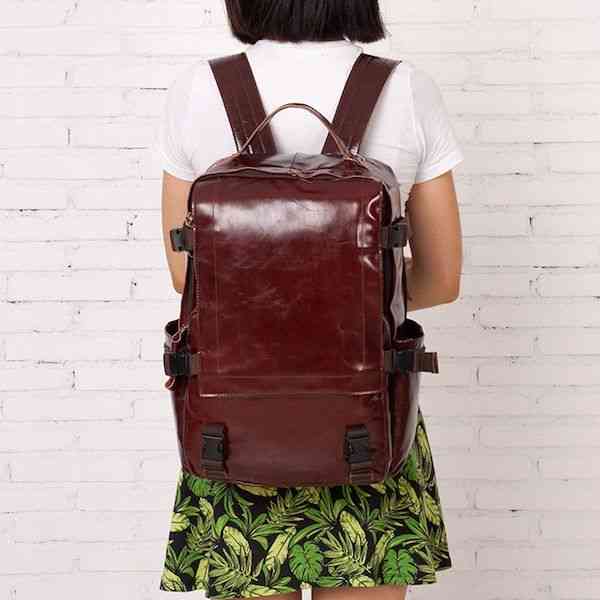 リュック メンズ ビジネスリュック 冬 大学生 小さめ 40代 アウトドア 秋 パソコン バッグ 撥水 10代 おしゃれ 大容量 40L ビジネスバッグ 2WAY 本革 軽量 リュックサック レザー