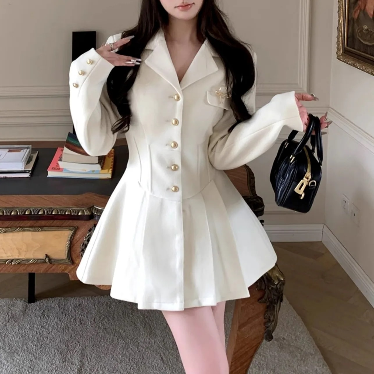 ワンピース ミニスカート スカート ミニ 長袖 Vネック 襟付き 細身 Aライン 切り替え プリーツ 前開き ボタン かわいい 大人可愛い きれいめ シンプル 上品 おしゃれ かっこいい ガーリー モ