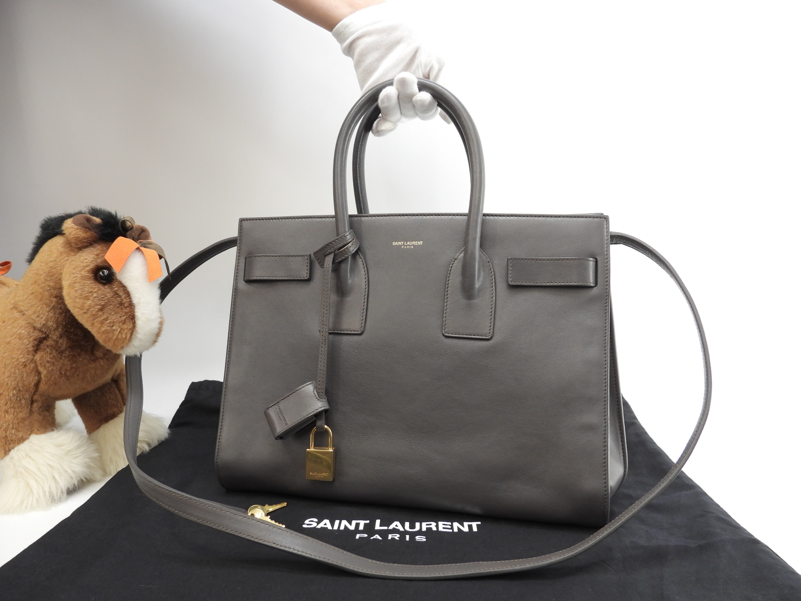 サンローラン サックドジュールスモール YSL レザー灰 トート ハンドバッグ@ 81 113,000円