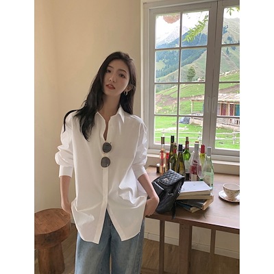 MULVAN白い長袖のシャツ女性の早秋のゆったりとした上着ベースの綿のシャツです