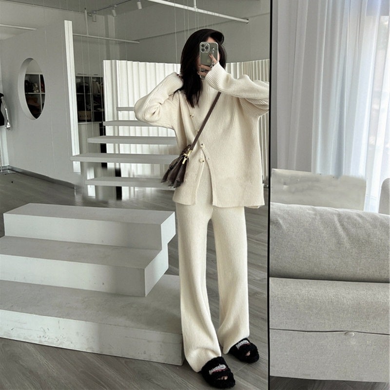 韓国ファッション 2024新作 運動セット涼しく楽ちんセットニットセットアップ 上下セット 秋冬 レディース セーター ニットパンツ ワイドパンツ ゆったり スリット入り 秋冬福袋