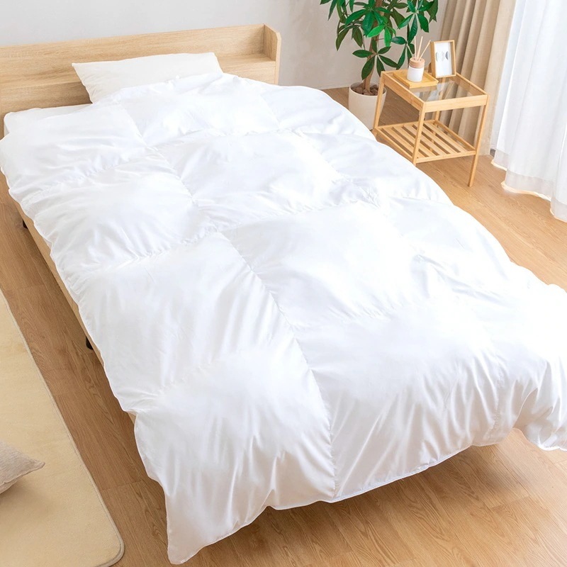 掛け布団 人工羽毛 クイーンロング 幅210x長さ210cm 肌掛け布団 布団 ふとん寝具 暖か 抗菌 消臭 洗濯可能 軽量